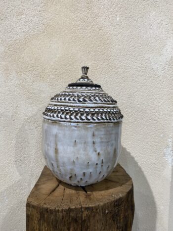 Vase à chapeau